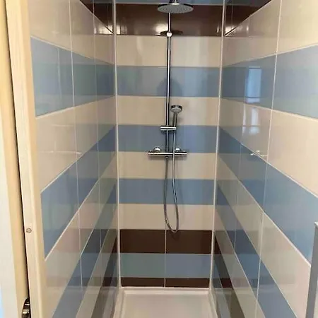 La Bagatelle 100 M De La Prázdninový dům *