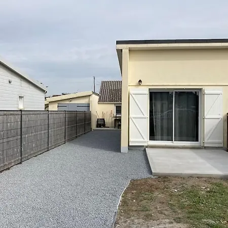 La Bagatelle 100 M De La Prázdninový dům *
